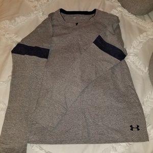 Long sleeve Under armour shirt